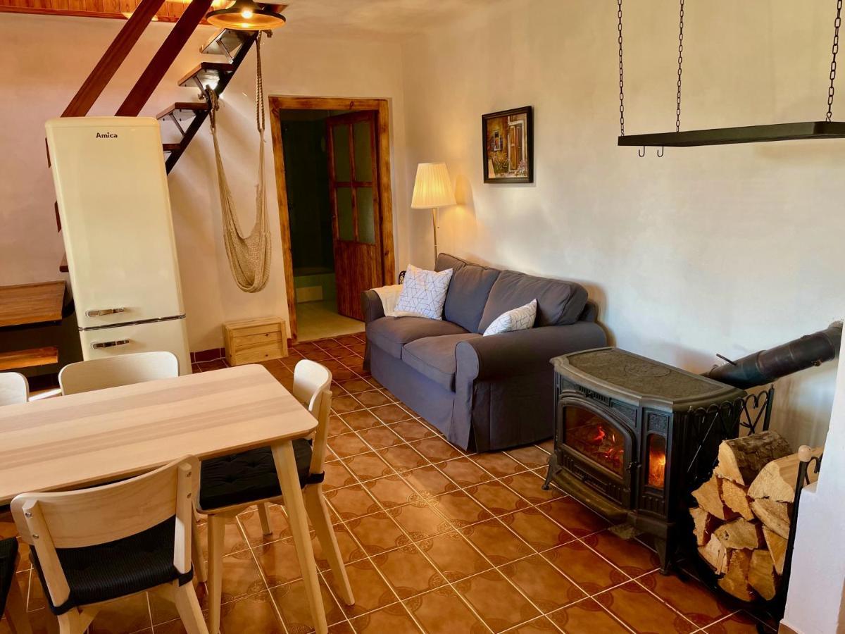 Apartmány pod Kozákem Velké Popovice Exterior foto